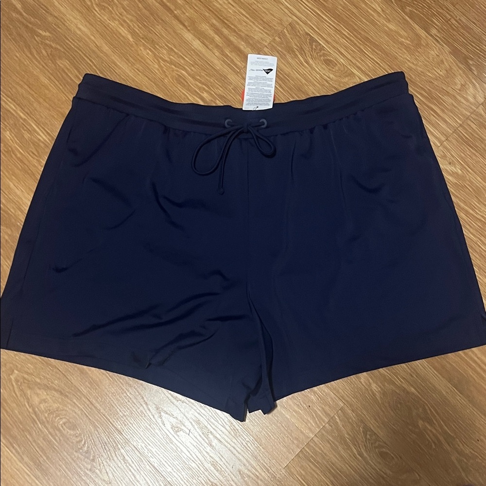 L.L. Bean Dark Blue Shorts built in panties 1X new stretchy soft upf 50+